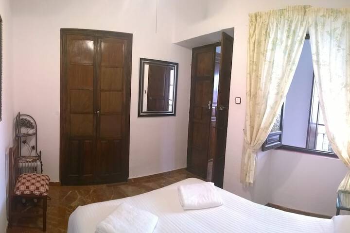 Room 21 of 62