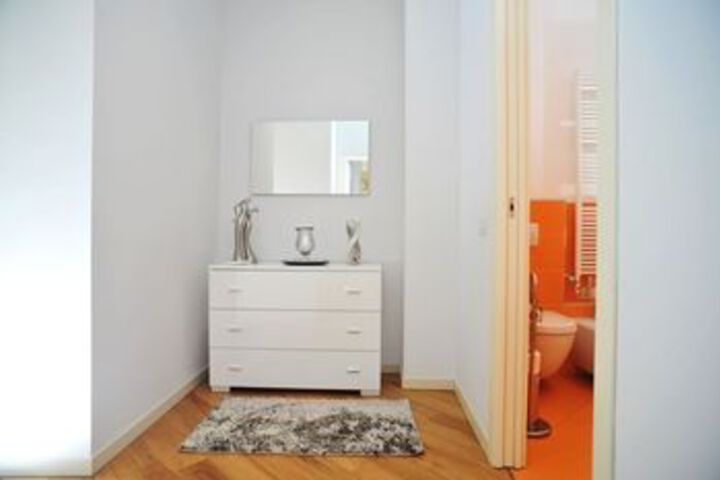 Room 27 of 59