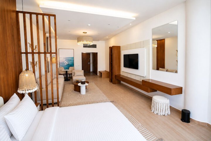 Room 30 of 146
