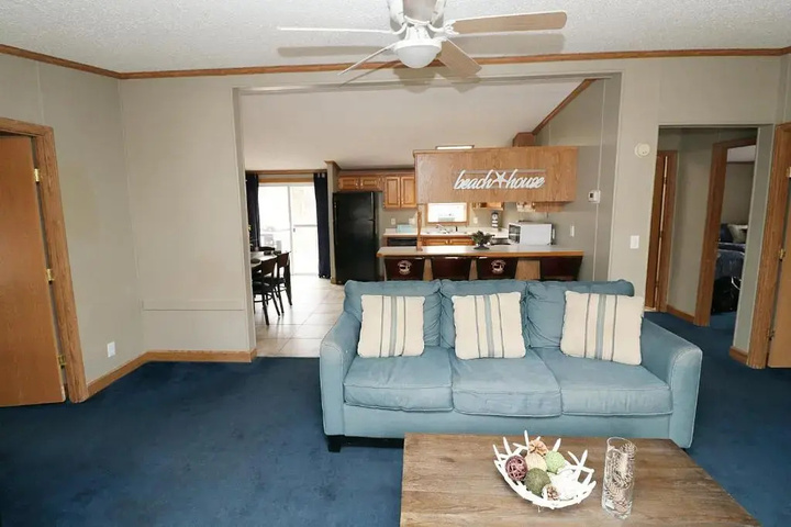 Room 3 of 10