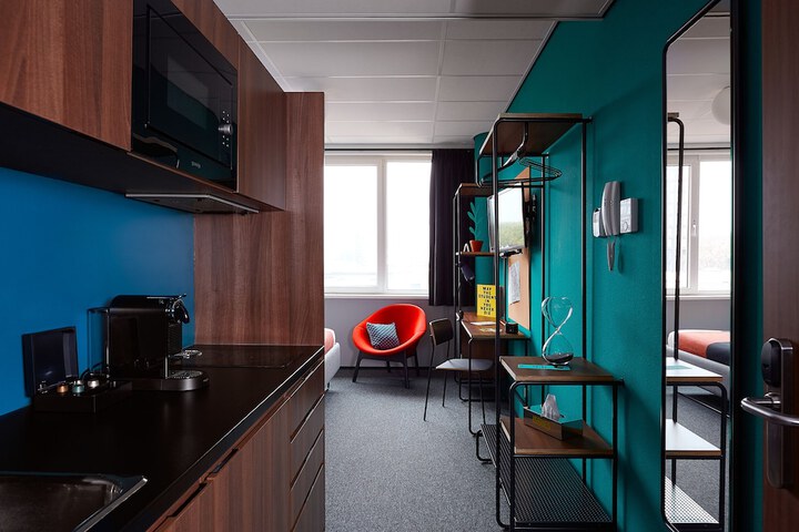 Private kitchenette