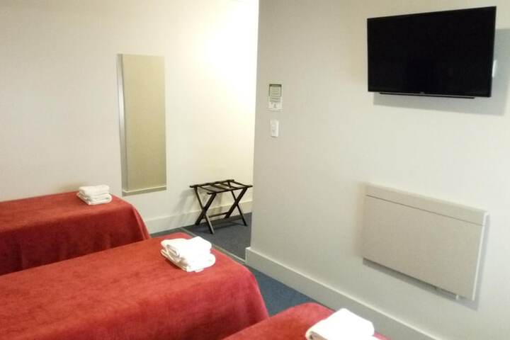 Room 15 of 50