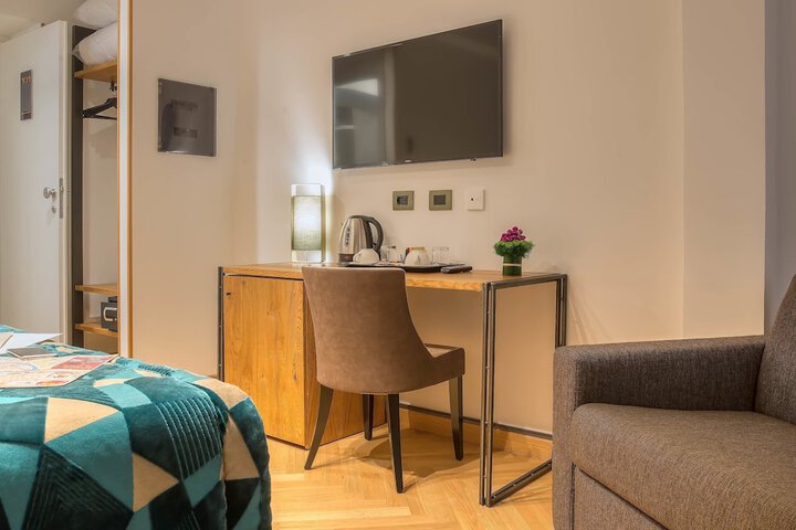 Room 14 of 44