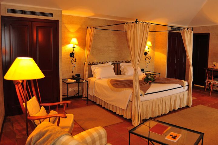 Room 12 of 41