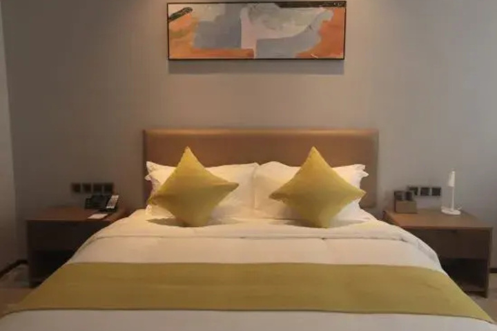 Room 3 of 12