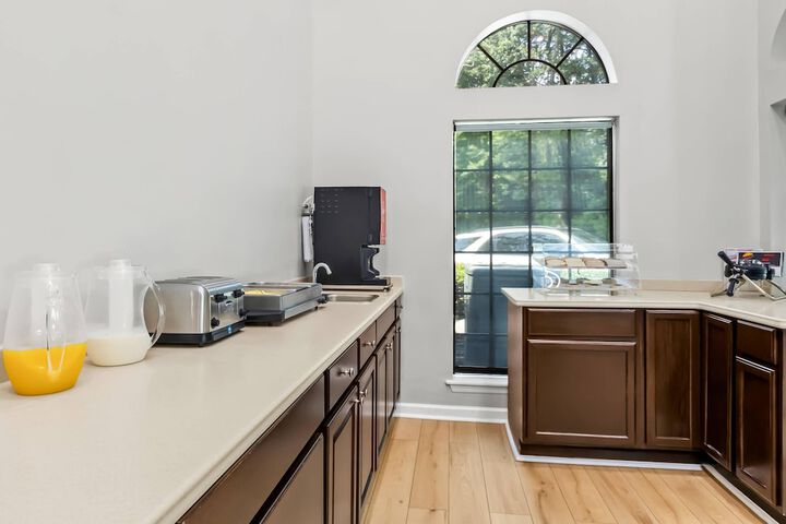 Breakfast area