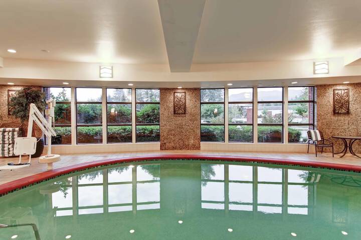 Pool 33 of 51