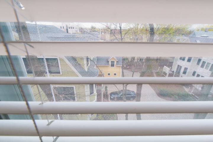 Room 20 of 27