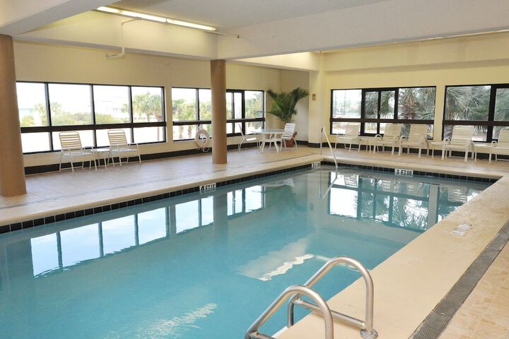 Hotel with Pool