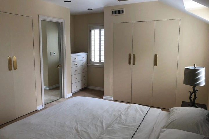 Room 6 of 22