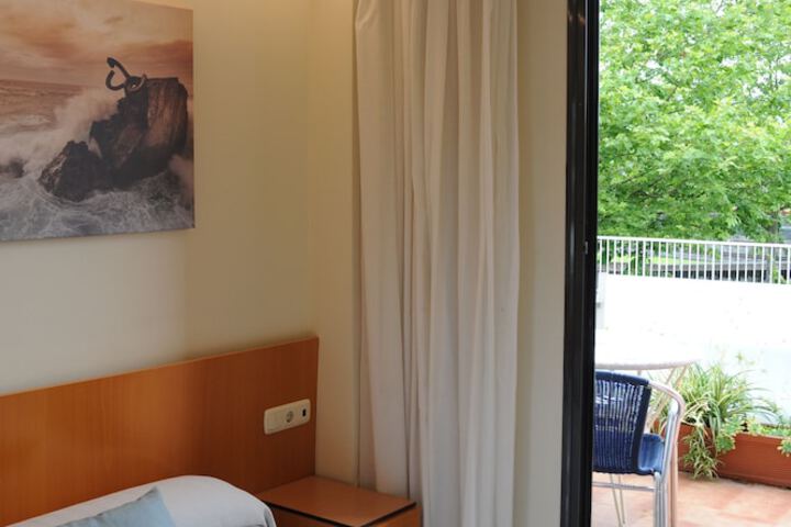 Room 10 of 51