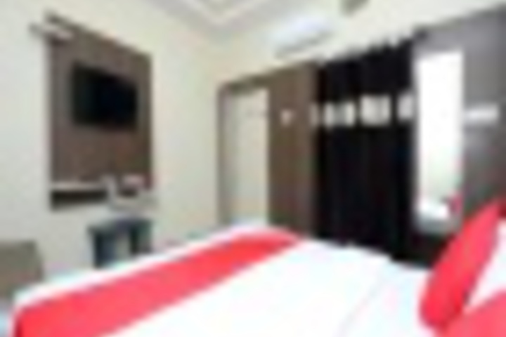 Room 146 of 407