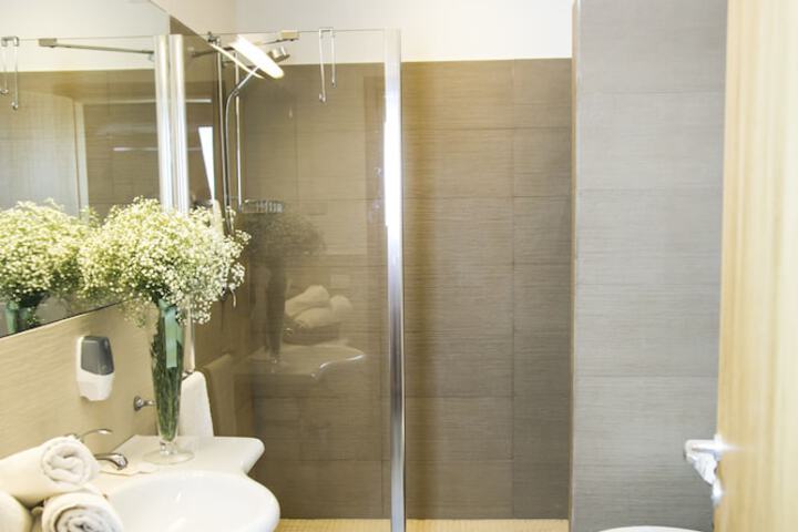 Clean Restrooms
