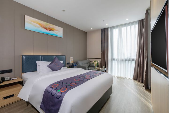 Room 3 of 56