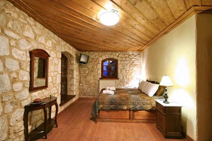 Room 13 of 24