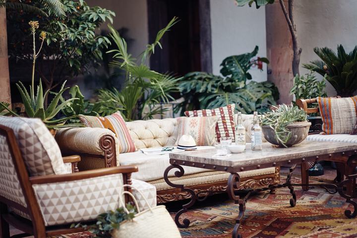 Entrance & Lobby