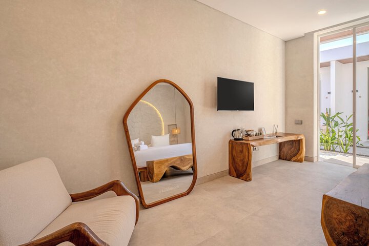 Room 14 of 35