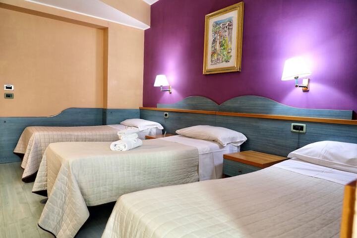 Room 14 of 35