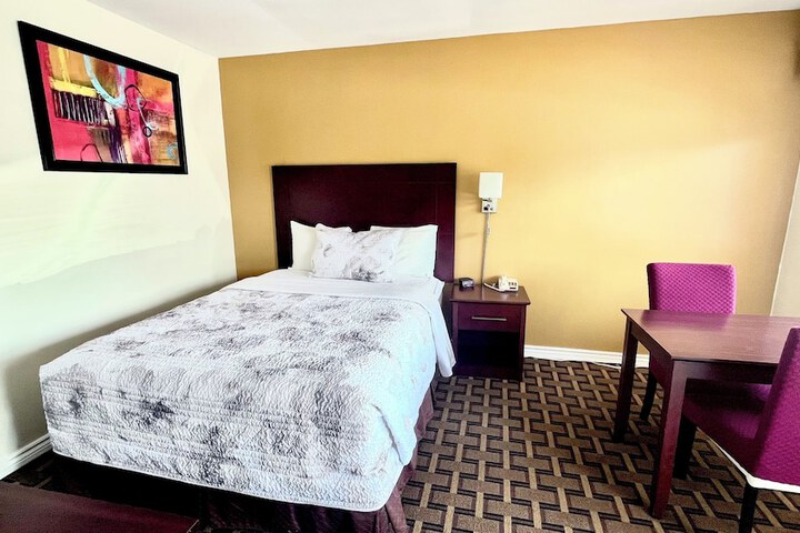Room 22 of 56