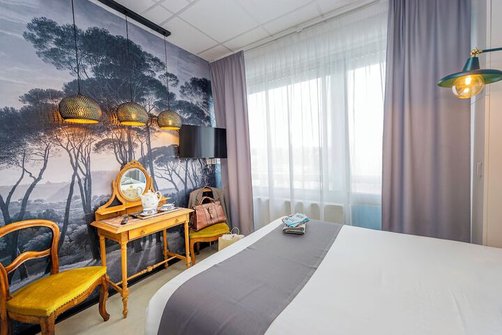 Room 15 of 41