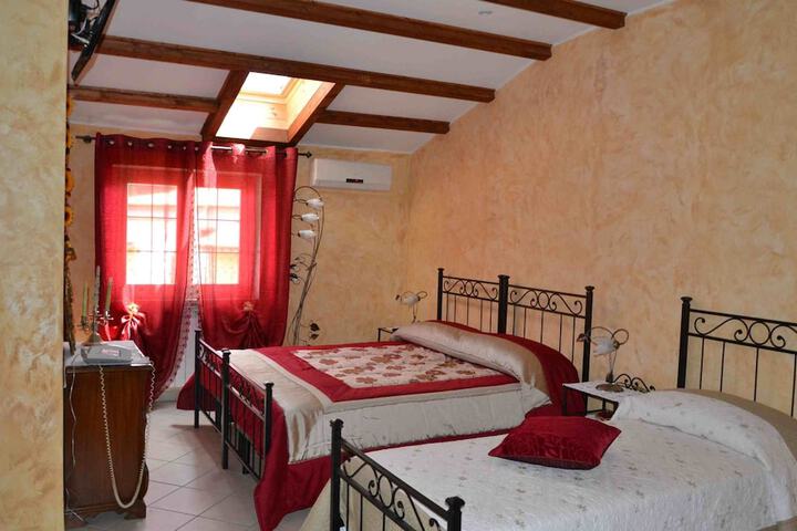 Room 2 of 59