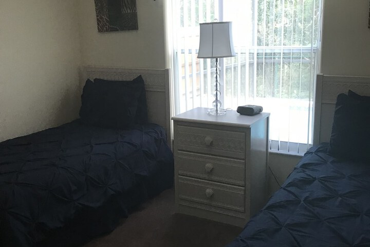 Room 18 of 92