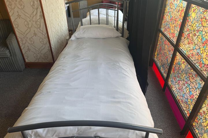 Room 92 of 156