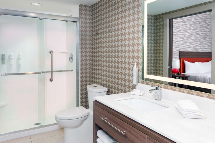 Bathroom shower