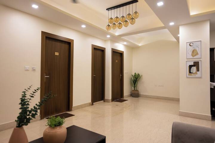 Hotel Interior 7 of 118