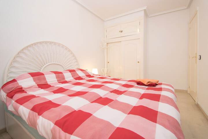 Room 2 of 26