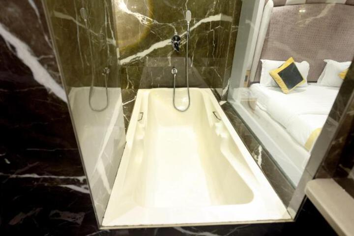 General 10 of 50