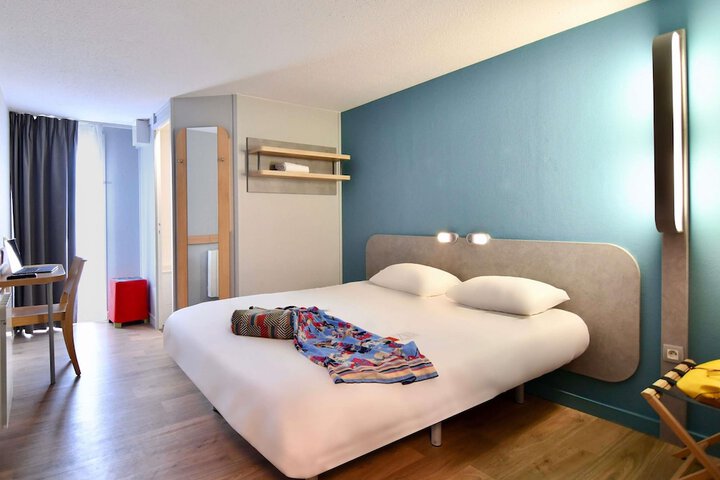 Room 18 of 41