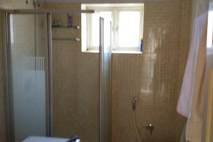 Room 20 of 37
