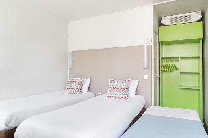 Room 5 of 27