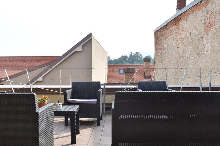 Terrace/Patio 8 of 18