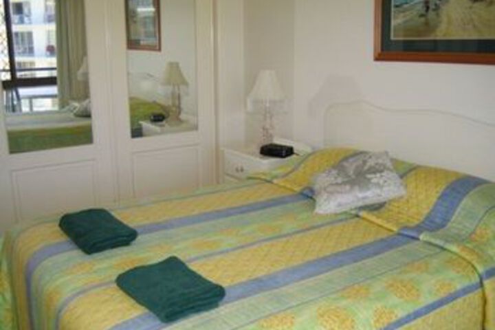 Room 12 of 22