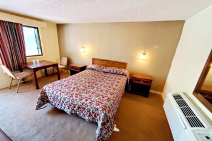 Room 21 of 25