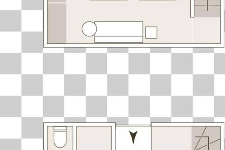 Room 28 of 79