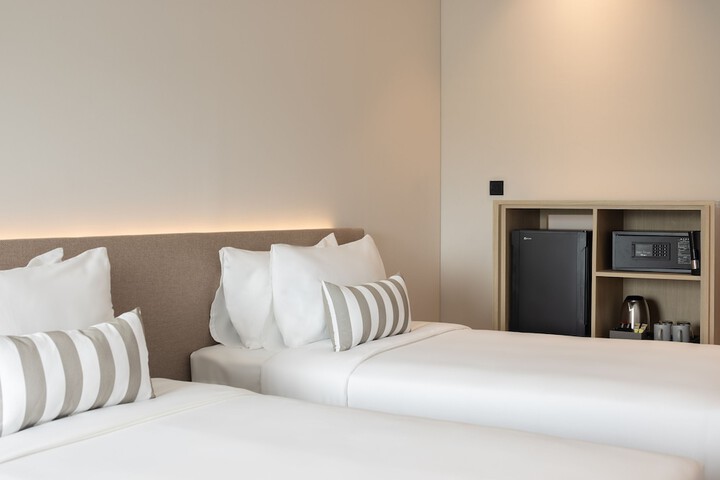 Room 45 of 72
