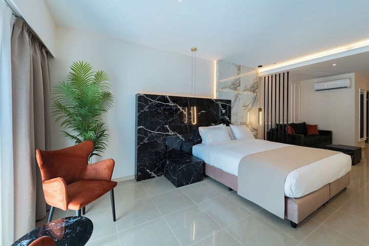 Room 79 of 187