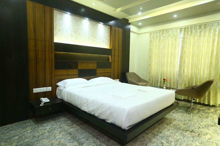 Room 7 of 38