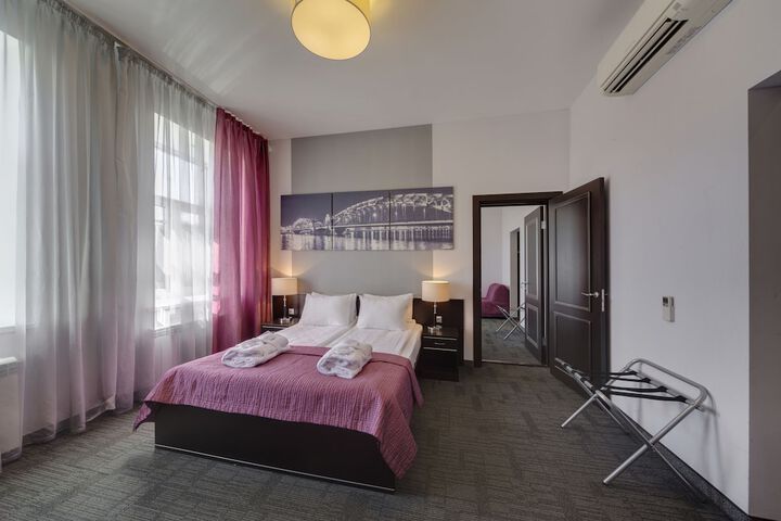Room 20 of 65