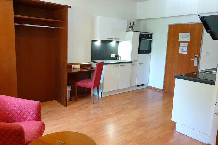 Room 37 of 86