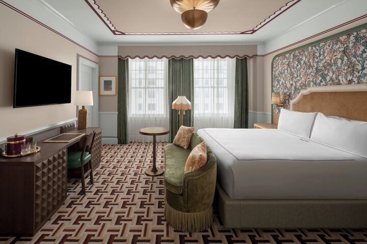 Room 13 of 81