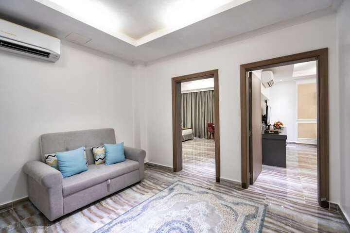 Room 20 of 34