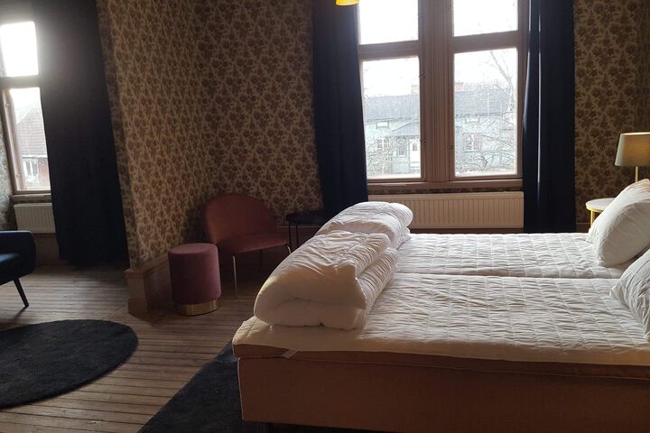 Room 15 of 20