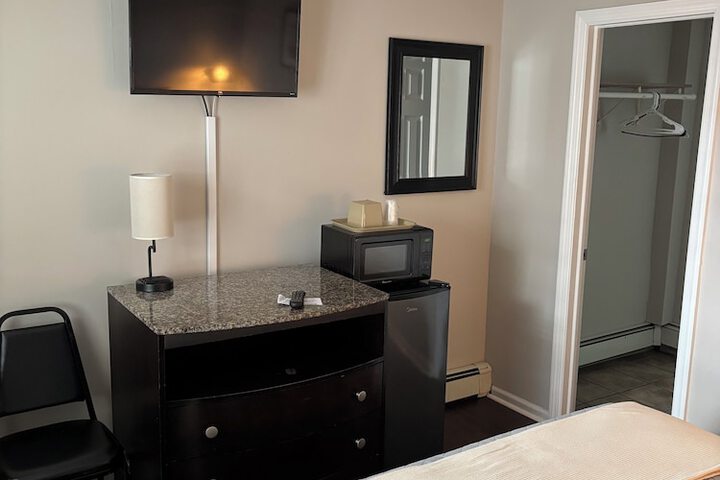 Room 7 of 20