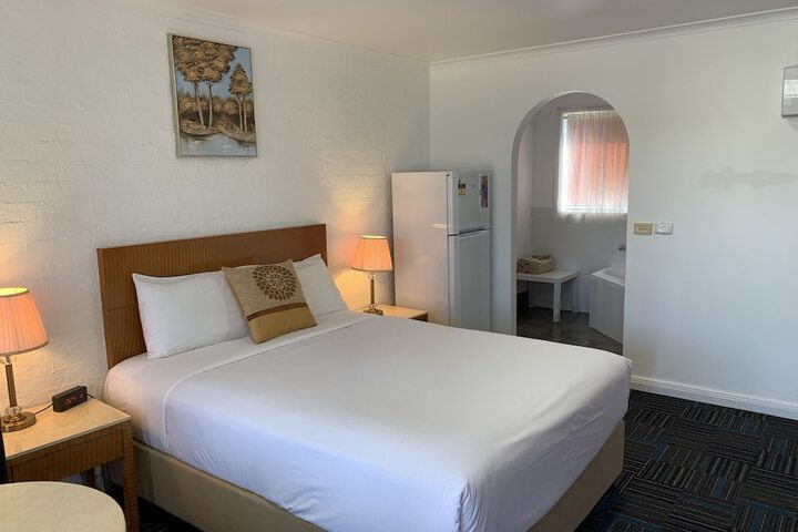 Room 15 of 44