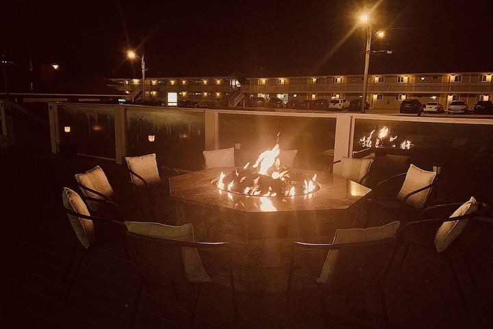 Sundeck 163 of 190