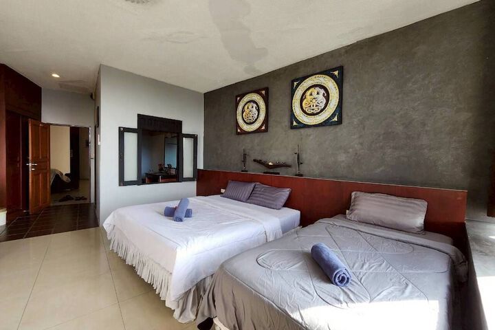 Room 19 of 23